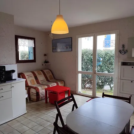 T2 Avec Terrasse Et Accès Privé à La Le Croisic